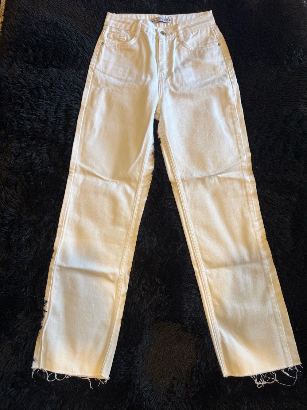 Zara Women's Off-White Straight-Leg Jeans